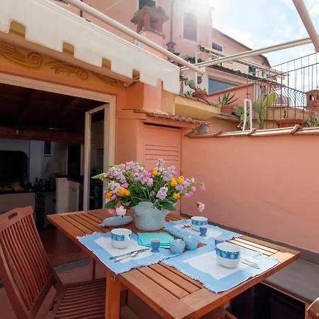Apartment Alla Marina Lerici